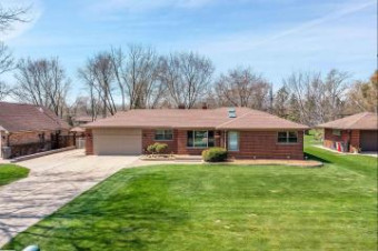 36601 Payne Clinton Township, MI 48035