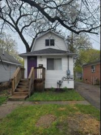 1135 Lathrop Street Lansing, MI 48912