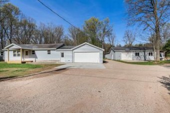 1221 220th Avenue Morley, MI 49336