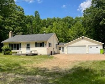 106 Charlene Drive Roscommon, MI 48653