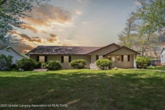 351 Clear Lake Dowling, MI 49050