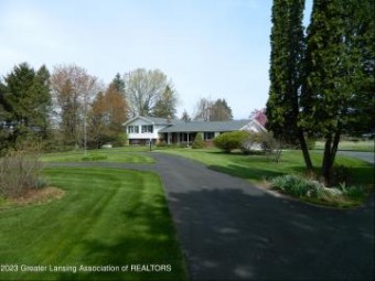 518 Lamb Road Mason, MI 48854