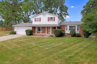 2086 Avoncrest Court Rochester Hills, MI 48309