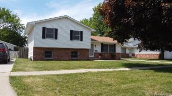 565 N Roessler Street Monroe, MI 48162