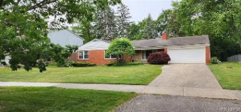 28053 Sunset Boulevard W Lathrup Village, MI 48076