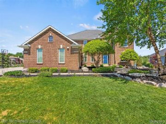 1460 Glass Lake Circle Oxford, MI 48371