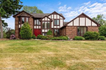 38372 Lana Court Farmington Hills, MI 48335