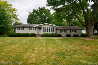 12070 W Lennon Road Lennon, MI 48449