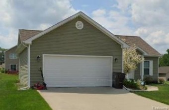 1473 Brigadoon Walled Lake, MI 48390