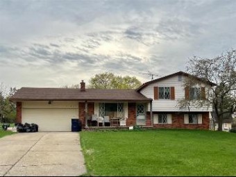 11351 Manchester Fenton, MI 48430