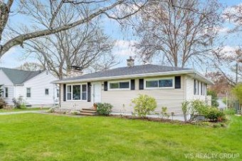 618 Summer Street Spring Lake, MI 49456