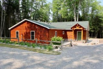 5581 Choctaw Trail Frederic, MI 49733