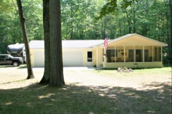 290 Rising Fawn Trail Roscommon, MI 48653