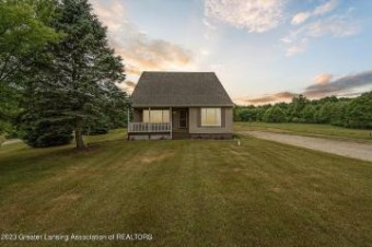 665 Grovenburg Road Mason, MI 48854