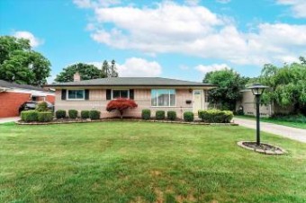 33509 Stonewood Drive Sterling Heights, MI 48312