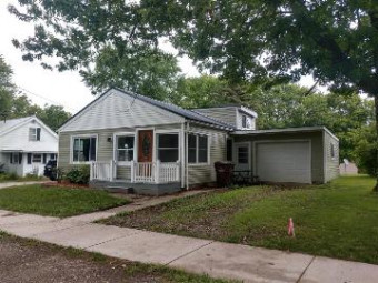 307 S Ithaca Street Ithaca, MI 48847