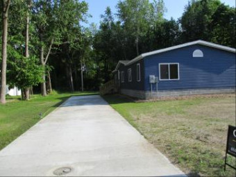 404 Third Street Fennville, MI 49408