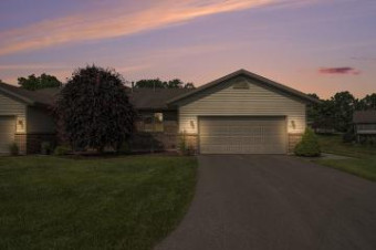 4281 Oakridge Drive Nw Walker, MI 49534