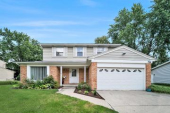 1960 Pinecrest Drive East Lansing, MI 48823