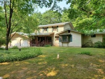 5841 Henderson Lake Road Prescott, MI 48756