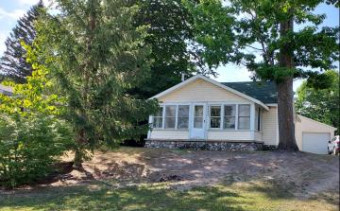 6683 Paradise Trail Carp Lake, MI 49718