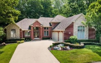 48246 Rosewood Drive Shelby Township, MI 48315