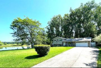 3744 Fish Lake Road Lapeer, MI 48446