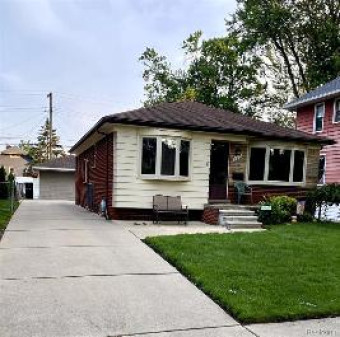 327 Emmons Boulevard Wyandotte, MI 48192