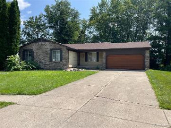 23600 Torrey Street Armada, MI 48005