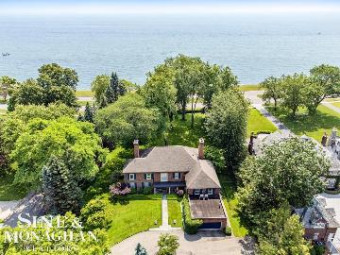 681 Lake Shore Grosse Pointe Shores, MI 48236