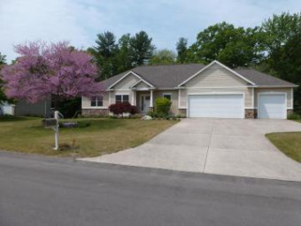 12855 Summerset Drive Grand Haven, MI 49417