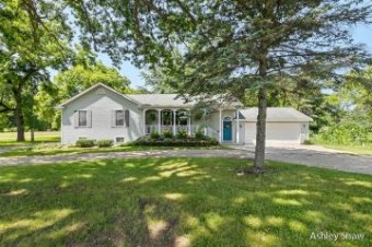 4034 30th Street Dorr, MI 49323