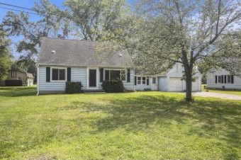 914 Bacon Avenue Portage, MI 49002