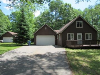 308 Winchester Drive Roscommon, MI 48653