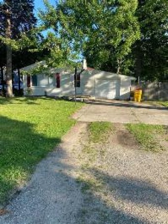 7584 Greeley Street Utica, MI 48317