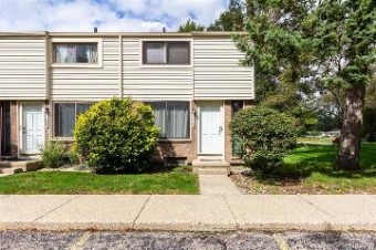 1669 Wimbledon Drive Walled Lake, MI 48390