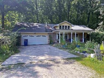 3724 S Fordney Hemlock, MI 48626