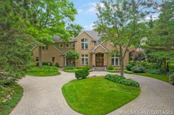 41 Bay Meadows Drive Holland, MI 49424