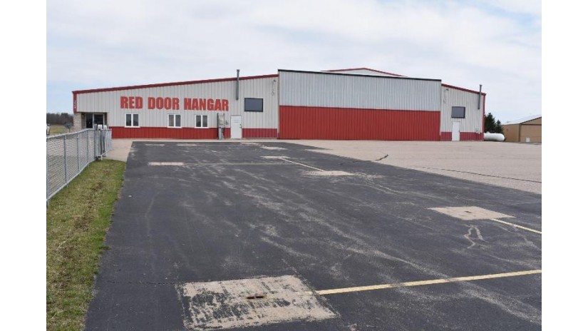 2509 Commercial Dr Waupaca, WI 54981 by Red Key Real Estate, Inc $749,000