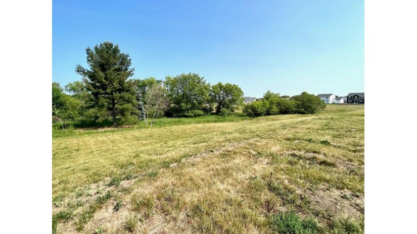 W206N17570 Hidden Creek Rd Jackson, WI 53037 by First Weber Inc- West Bend $99,900