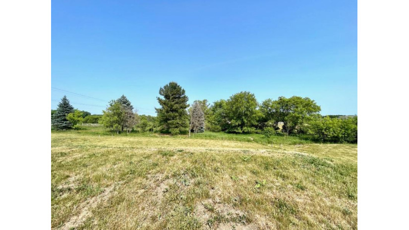 W206N17570 Hidden Creek Rd Jackson, WI 53037 by First Weber Inc- West Bend $99,900