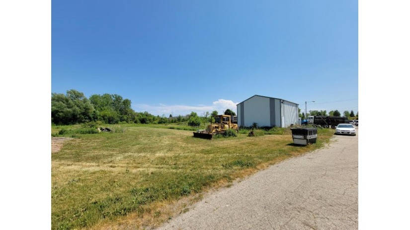 5732 W Rawson Ave Franklin, WI 53132 by Luna Listings $1,729,000