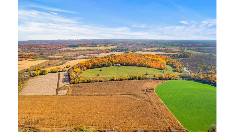 W1851 Creek Rd Ashippun, WI 53066 by Mahler Sotheby's International Realty $3,900,000