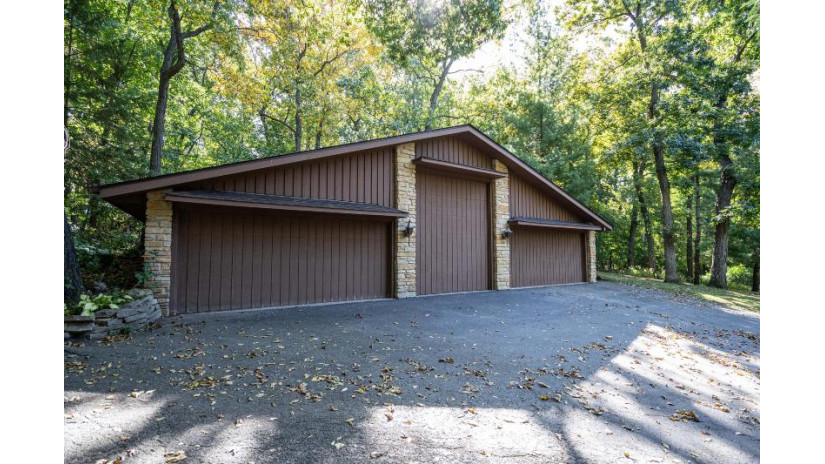 W303N5985 Settlers Ln Merton, WI 53029 by Keller Williams Realty-Lake Country $5,500,000