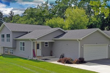 109 W Elm St, Salem Lakes, WI 53170-1509