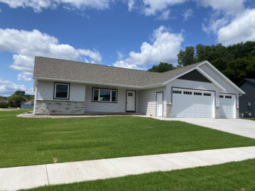 2907 Cortland St, Holmen, WI 54636