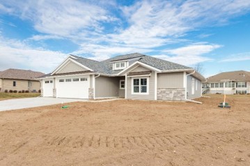 2116 Mapledale Dr, Trenton, WI 53090