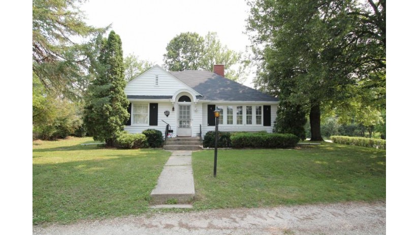 34815 W State St Burlington, WI 53105 by Bear Realty Of Burlington $399,900