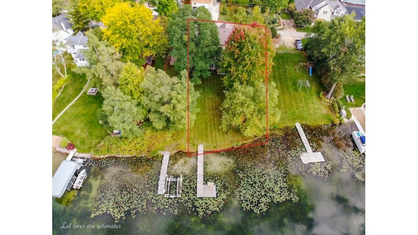 5525 Bauers Dr West Bend, WI 53095 by Emmer Real Estate Group $1,100,000