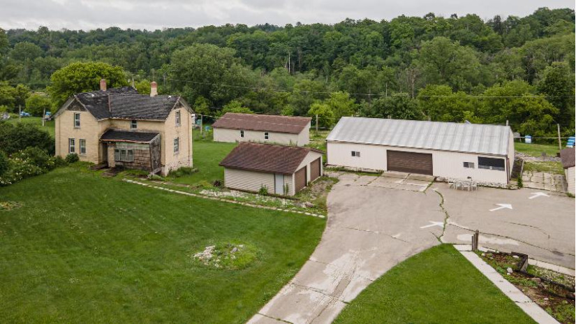 N7329 Highview Rd N7333 Rhine, WI 53073 by Pleasant View Realty, LLC $1,450,000